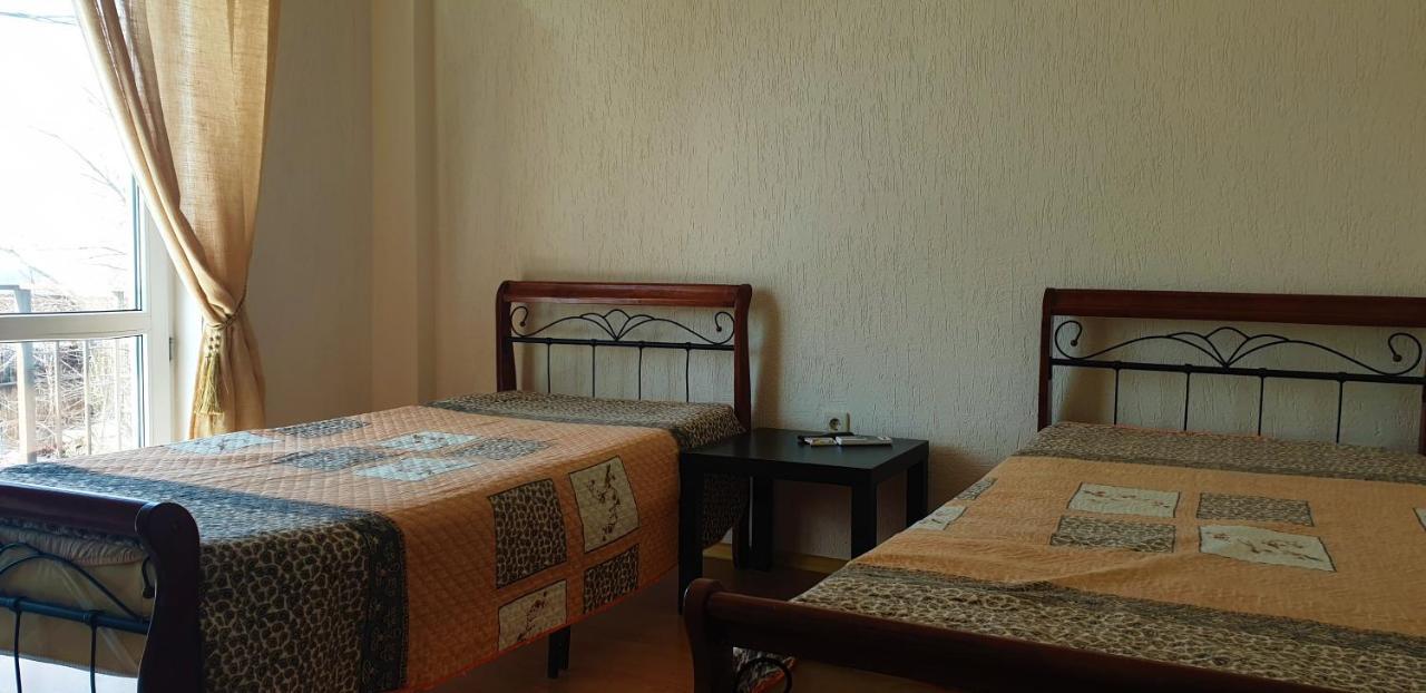 Гостевой Дом Жемчужина Gagra Buitenkant foto